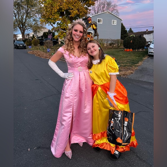 Pleated Split Thigh Prom Dress - Picture 11 of 12